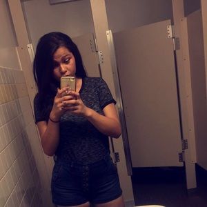 Meet your Posher, Mayra